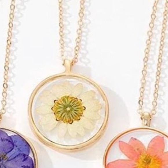 🌼chamomile chain necklace 🌼 - Picture 3 of 3